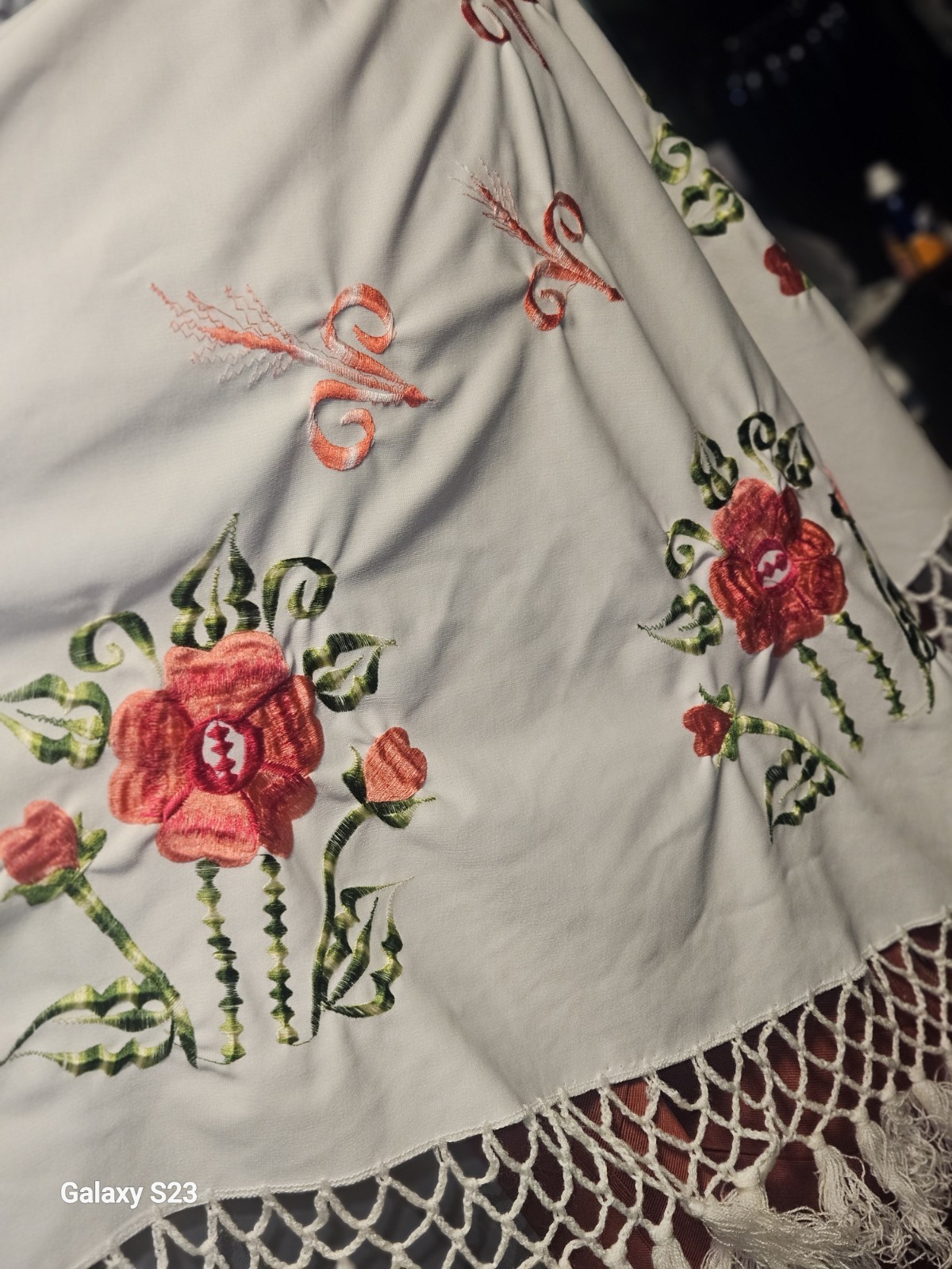 Vintage Artesania Manton De Manila Bordado Embroidered Spanish Shawl