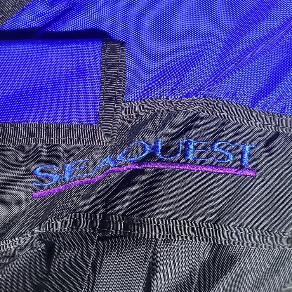 SeaQuest Infinity BCD Medium with Oceanic Probe 420 Stainless Dive Knife