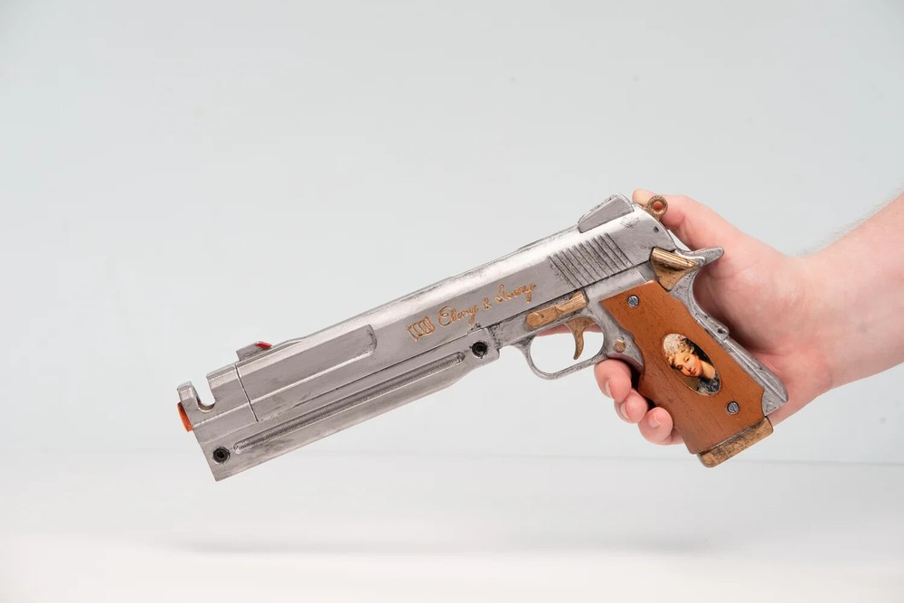 Ebony & Ivory Set Pistol Props
