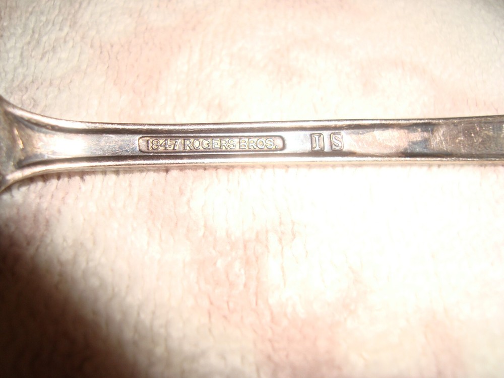 ROGERS BROS. Silverware U.S. Navy spoons 1847 U.S.N see below