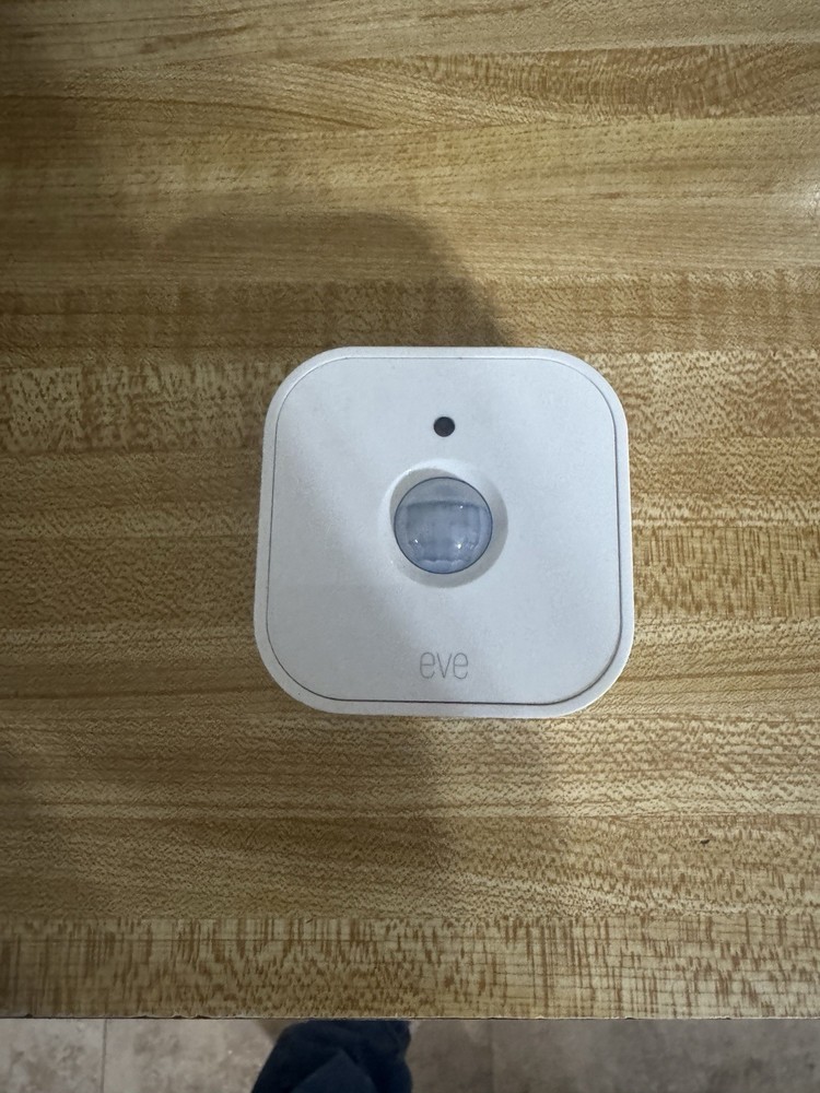 Eve Motion Wireless Motion Sensor – Smart Home HomeKit Compatible