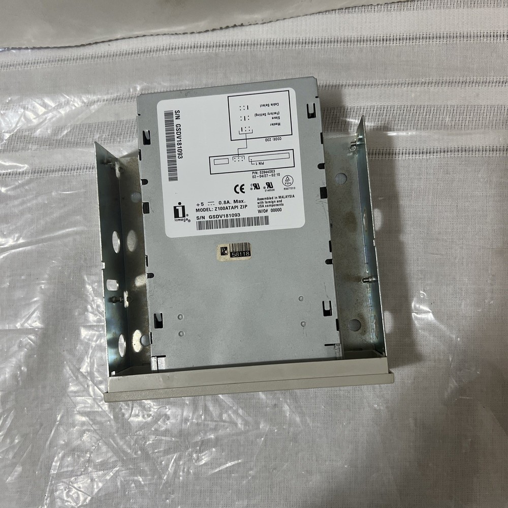 IOMEGA 100MB Zip Drive Internal Z100ATAPI IDE