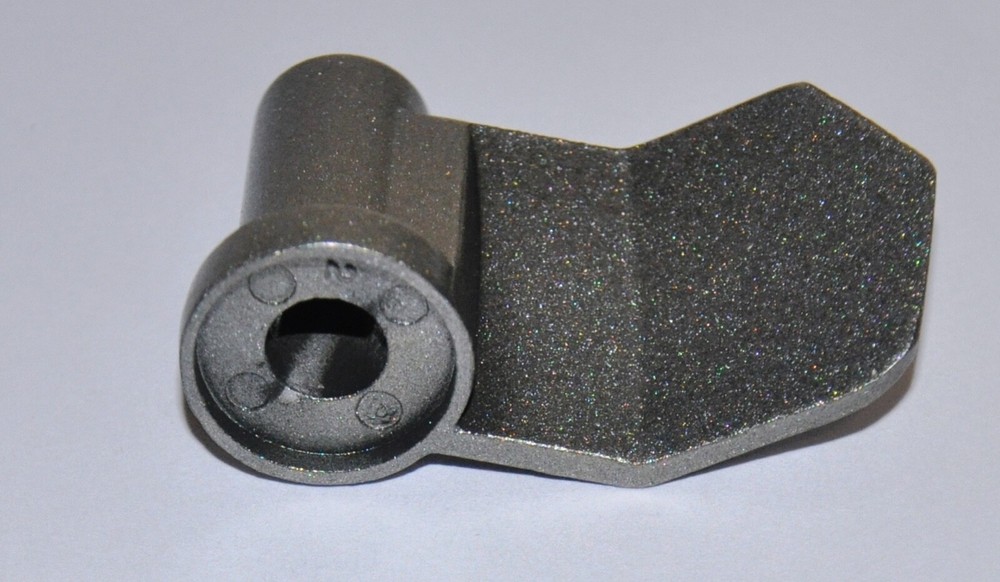 Replacement Kneading Blade / Paddle for West Bend Bread Machines Models: 41077