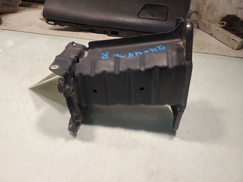 PRIUS 2018 Brackets Misc/1.8L, RH INFORC BRACKET 58122