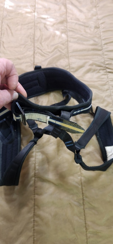 arcteryx climbing rappelling harness black blue large