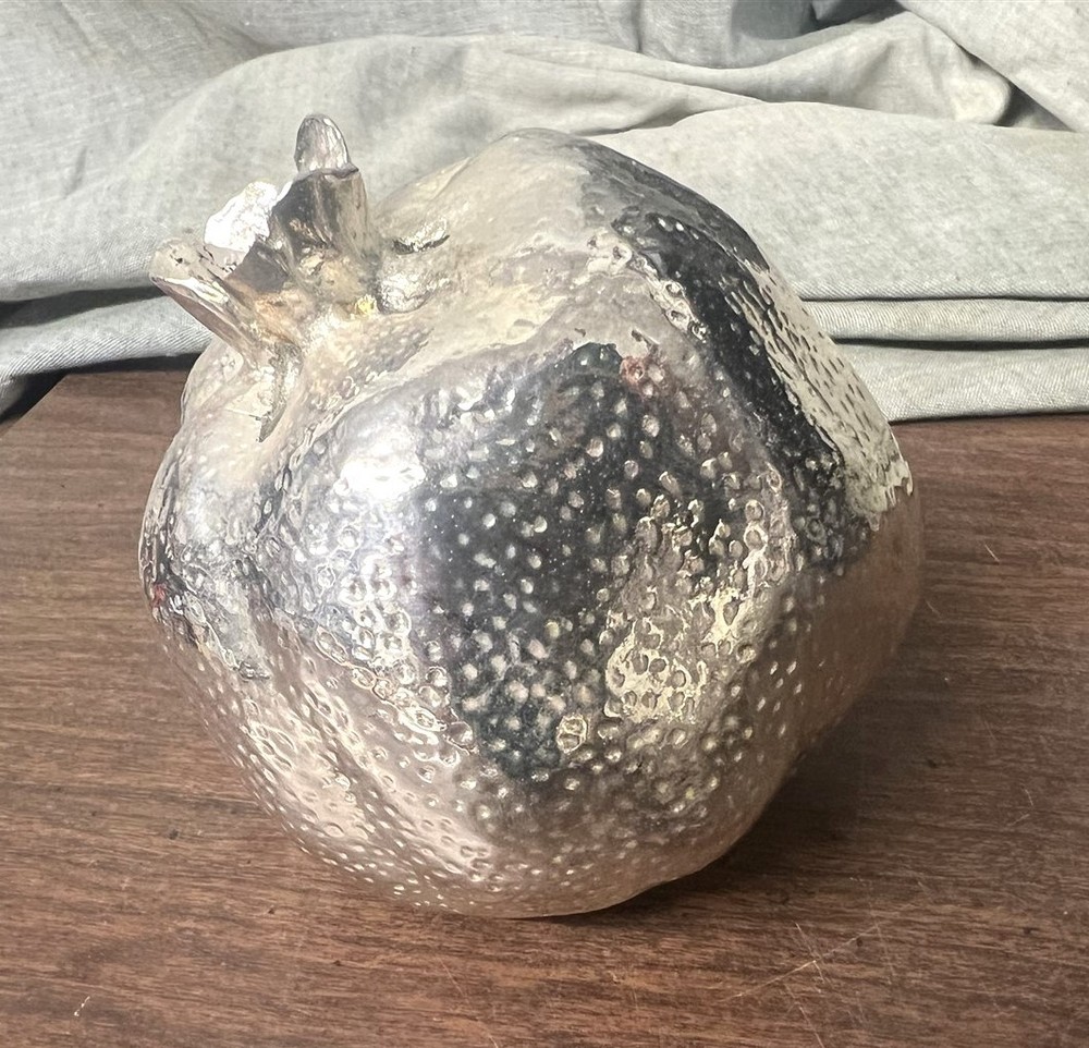 LOVELY SILVERPLATE POMEGRANATE TABLE DECORATION 3-1/2" DIAMETER
