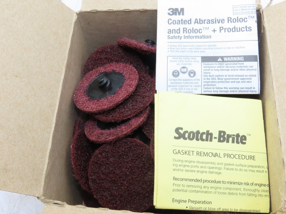 3M Scotch-Brite 07481 Roloc Medium 2 inch Surface Conditioning Disc - 48 Count