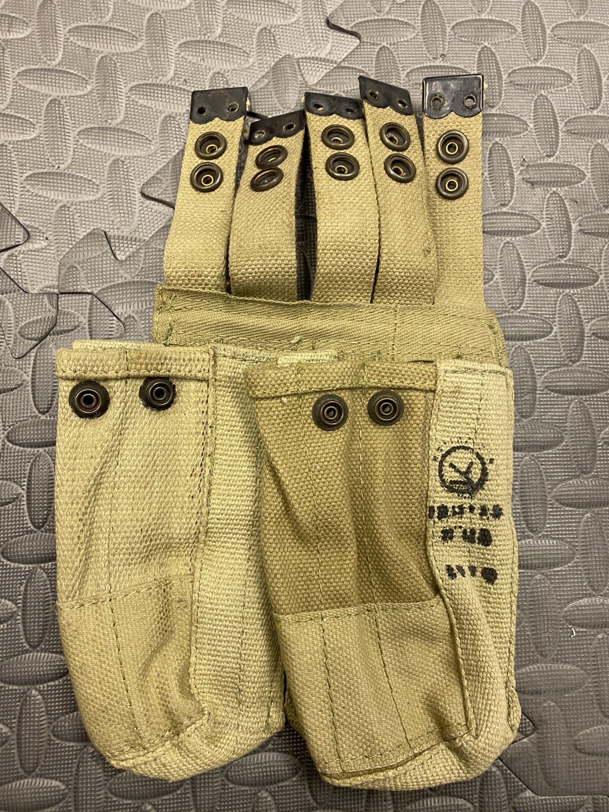 Israeli Military Khaki 5-Cell Magazine Pouch