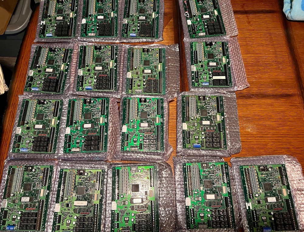 LNL-1320 Dual Reader Controller Board (LNLBOX)