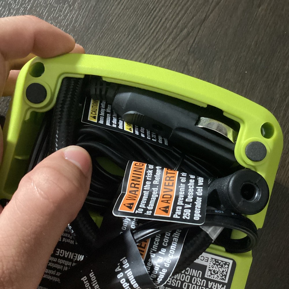 Ryobi Car Care - Tire Inflator
