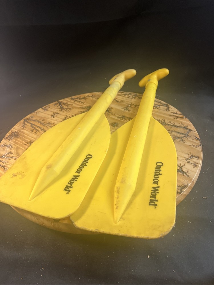 Pair CAVINESS 34” Yellow Plastic Take-Down Boat Paddle