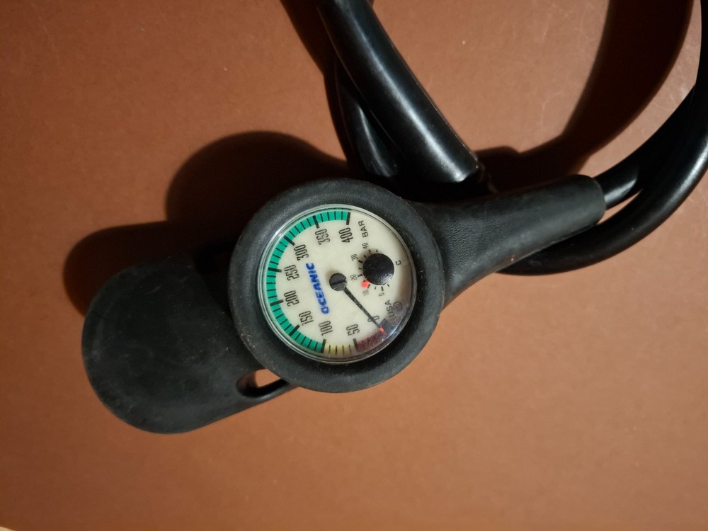 OCEANIC Triple Scuba Console Depth / Pressure Gauges & Compass & Thermometer