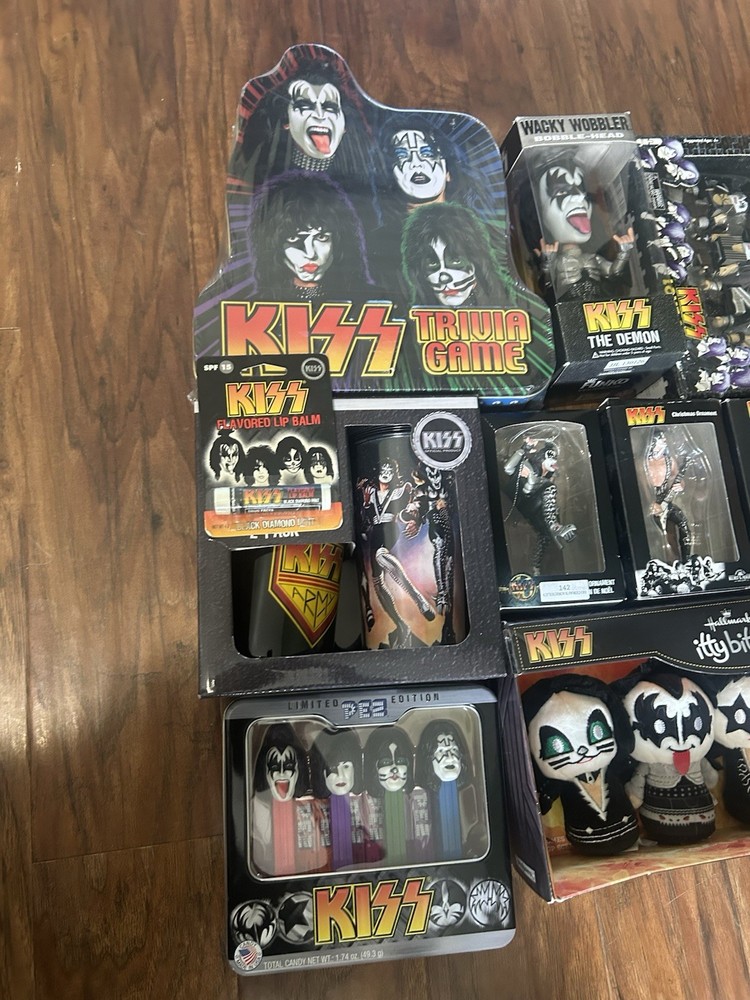 Kiss Collection Rock Memorabillia