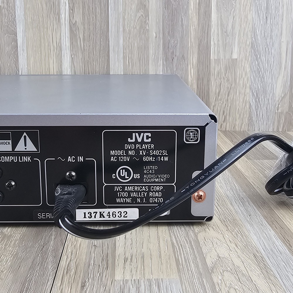 JVC DVD Player Model XV-S402SL Silver ~ No Remote