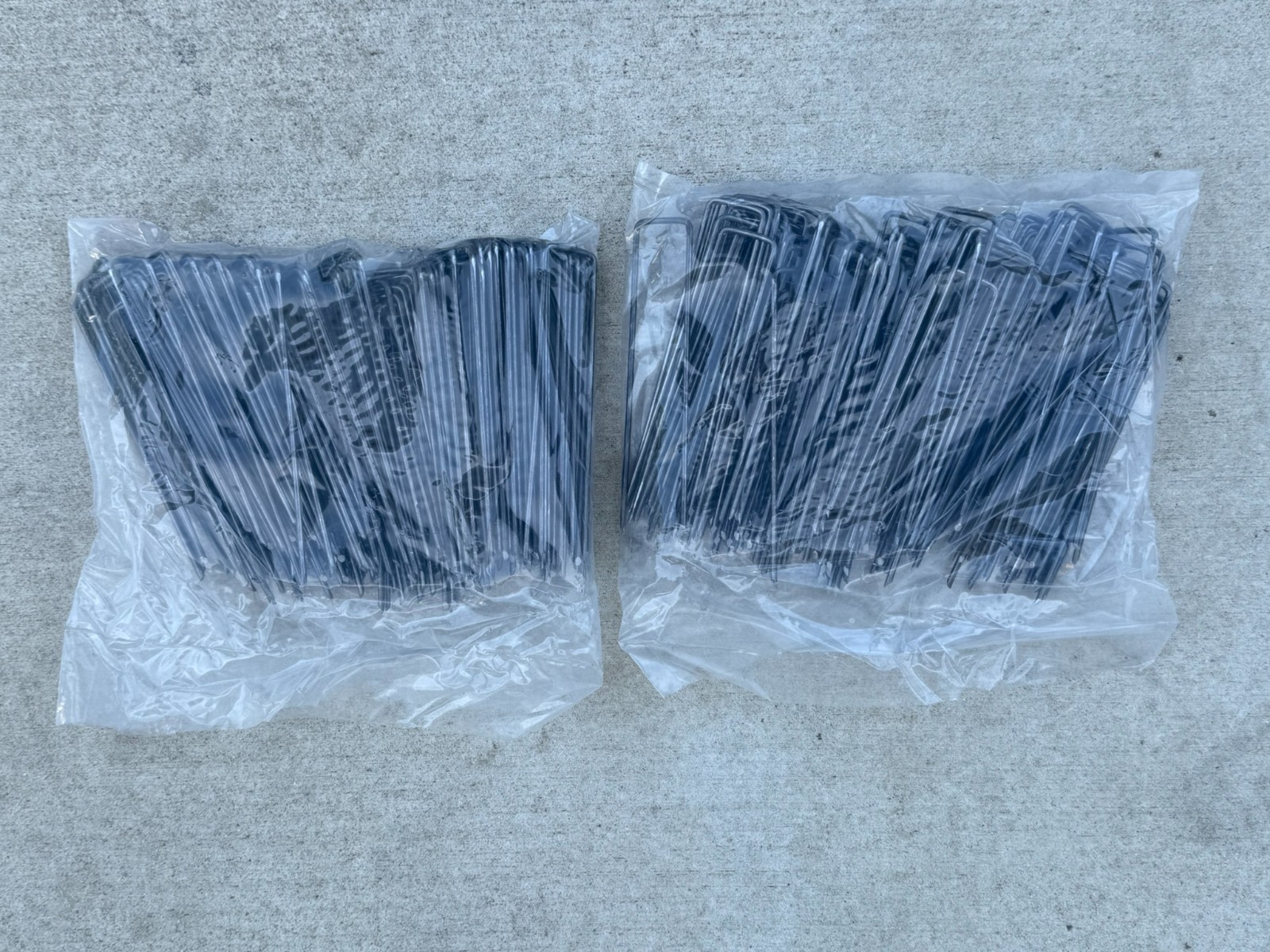 Sandbaggy 6-Inch Landscape Staples – USA Made