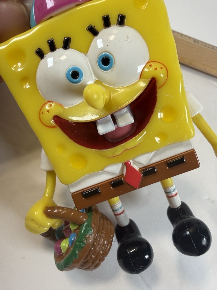 2003 SpongeBob SquarePants Easter Candy Buddy Nick Candy Keychain
