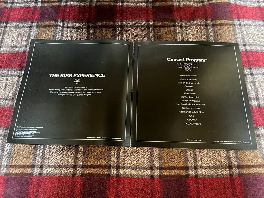 KISS ON TOUR 1976 TOUR BOOK