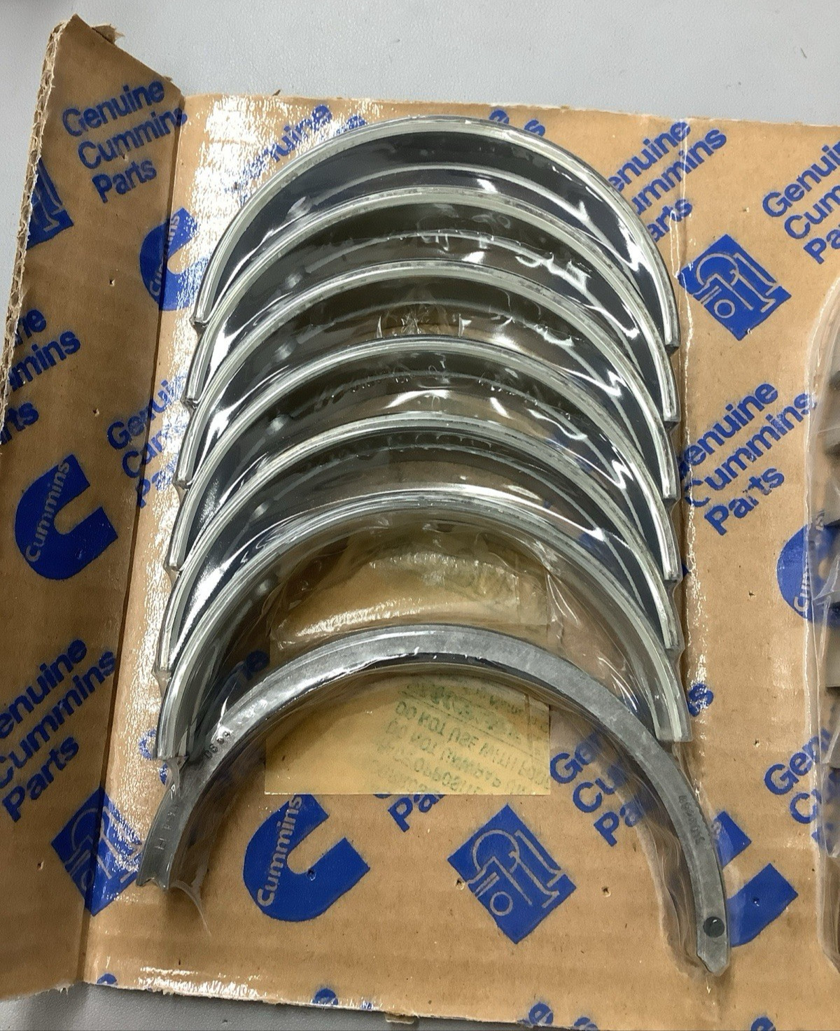 Genuine Cummins 4025125 Main Bearing Set for Non-Cert 11L M11 Engines (r86)