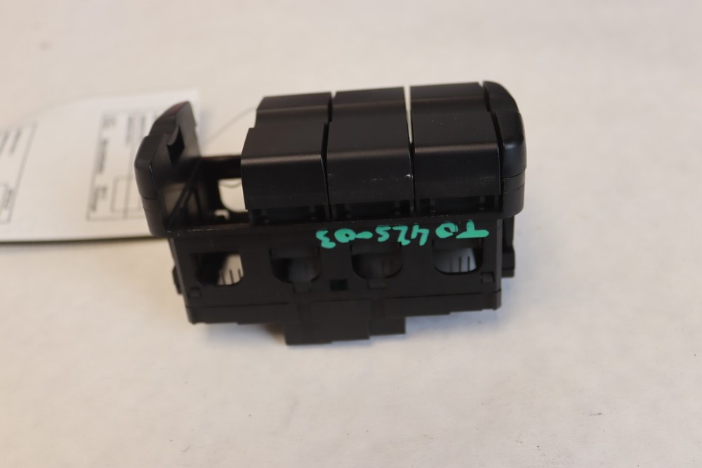 2008-2017 FREIGHTLINER CASCADIA 125 DASH SWITCH EXPANSION BRACKET MOUNT OEM