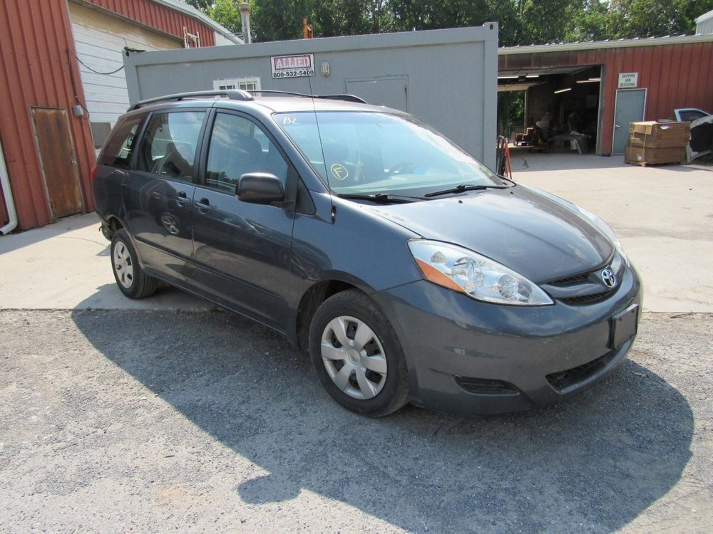 SIENNA 2006 Glove Box 1065048