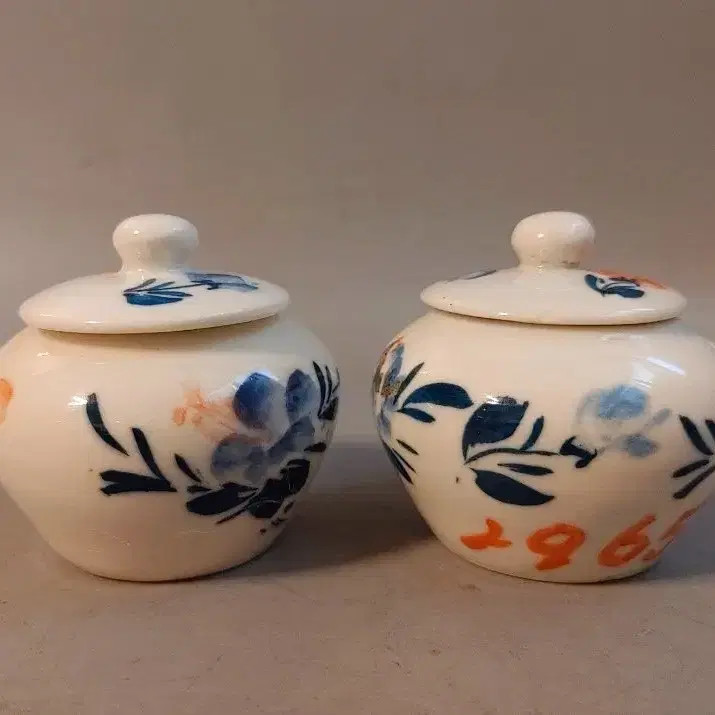 Flower Pattern White Celadon Incense Holder Pair