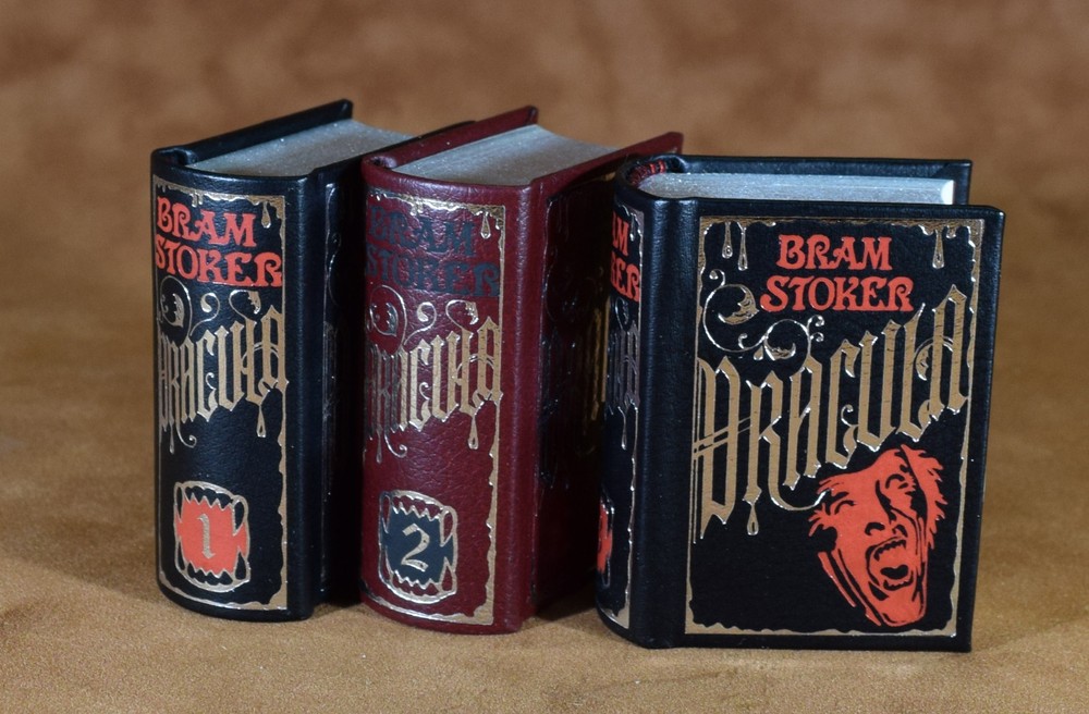MINIATURE BOOK Bram Stoker DRACULA