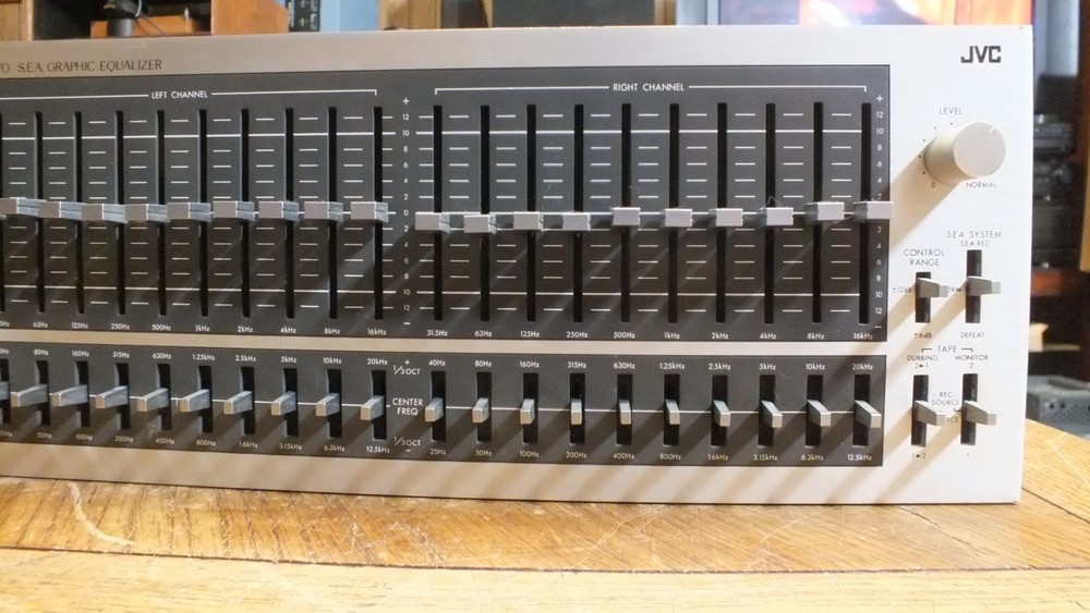 RARE JVC VICTOR LABRATORY STEREO GRAPHIC EQUALIZER