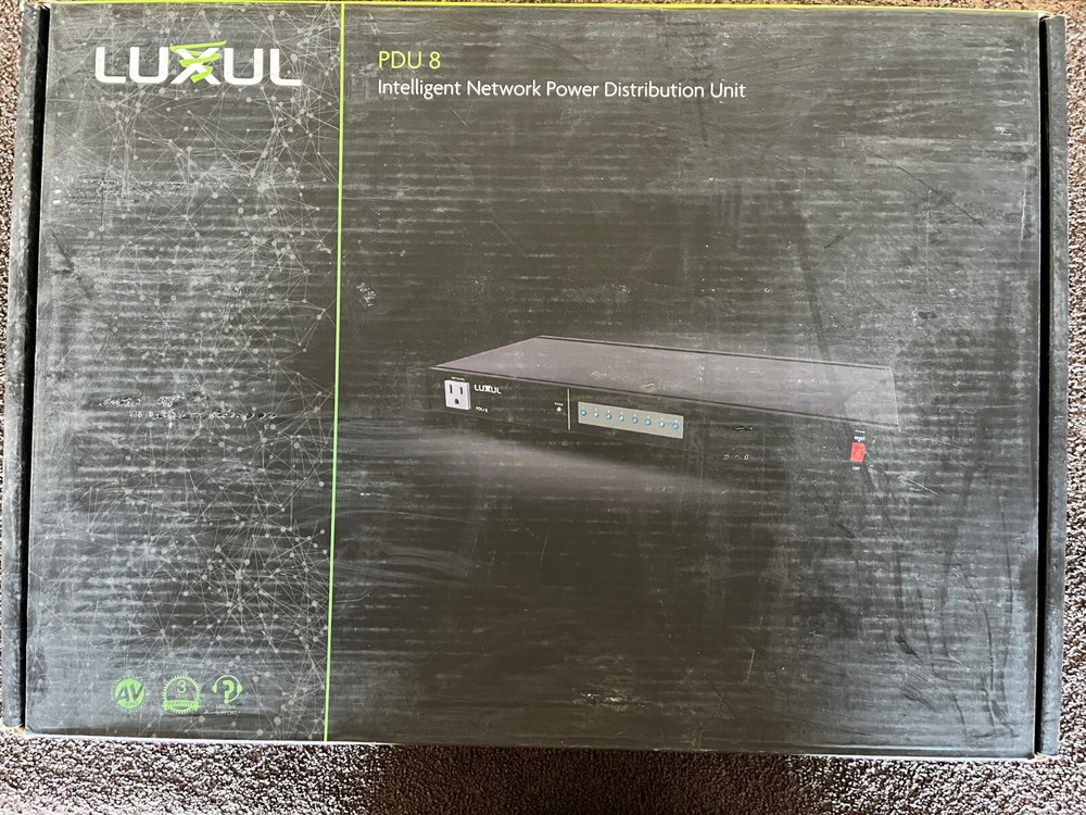 Luxul PDU-08 Power Distribution Unit NEW 8 controlled outlets 9 total