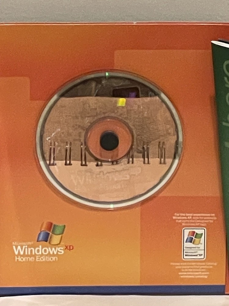 2002 Microsoft Windows Home Edition Operating System + Windows Media Player 9