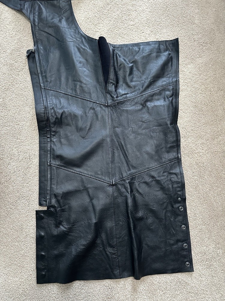 Harley Davidson Leathers Medium. Genuine Leather Used One Time.