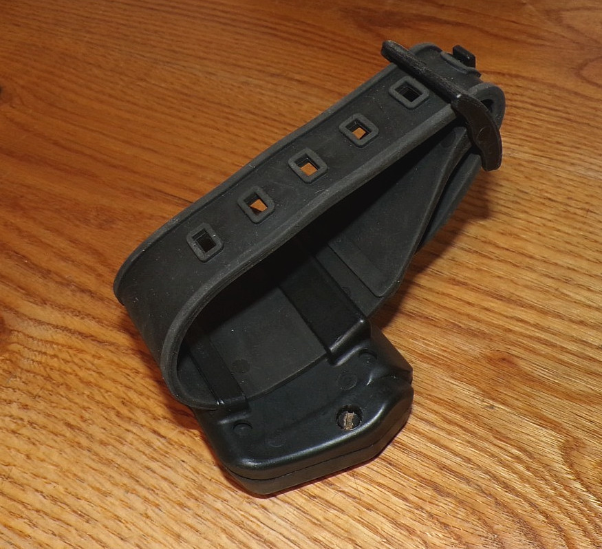 Mares Genius Dive Computer with Wrist Strap - Untested