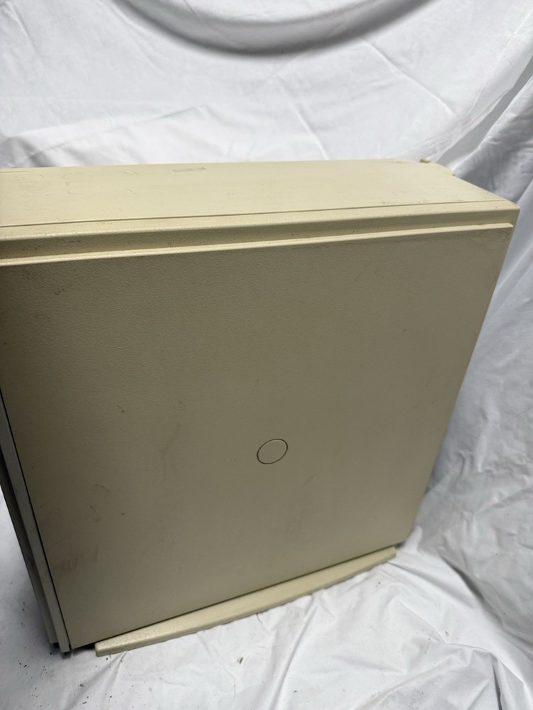 Vintage Dell Dimension XPS D300 desktop computer