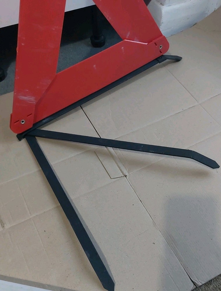 PLASTAR LARGE WARNING HAZARD TRIANGLE FOLDABLE