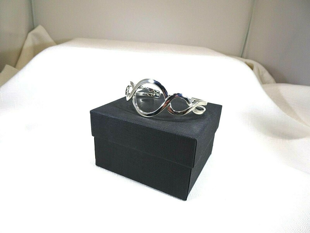 Solid Sterling Silver Cuff Bangle- 18.cm