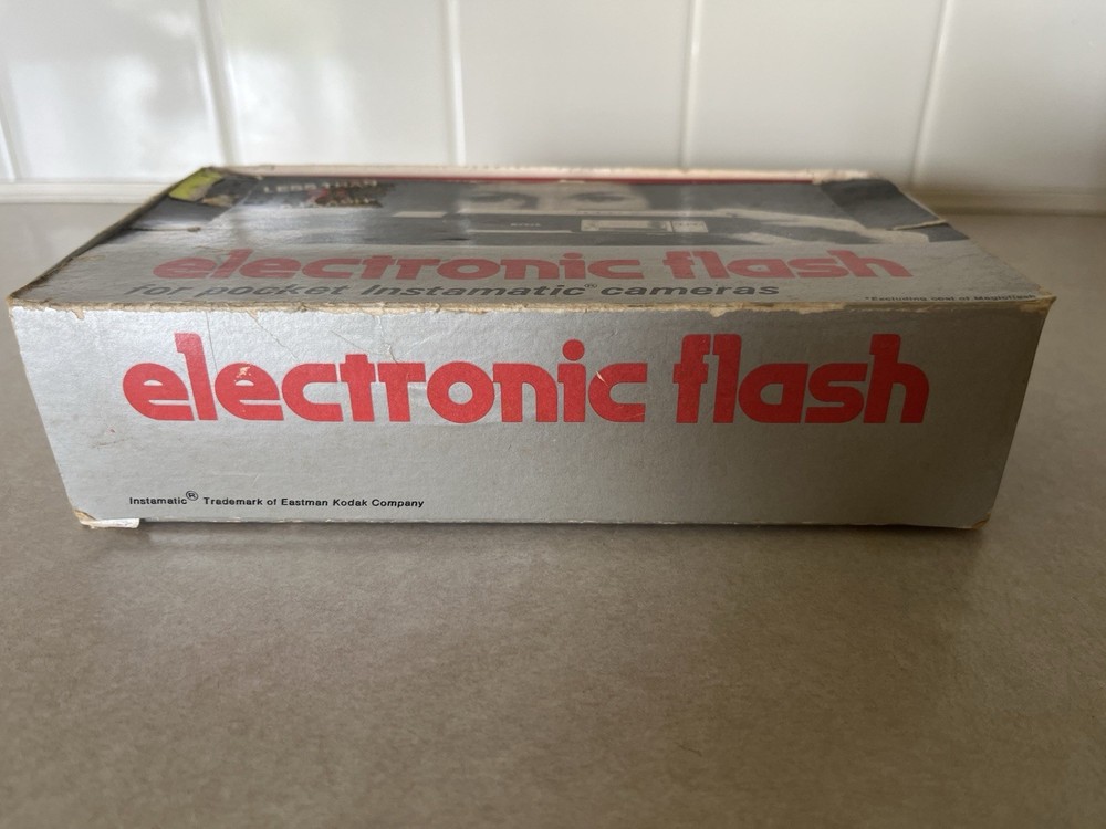 Vintage ITT Magicflash Electronic Flash Unit - In Original Box