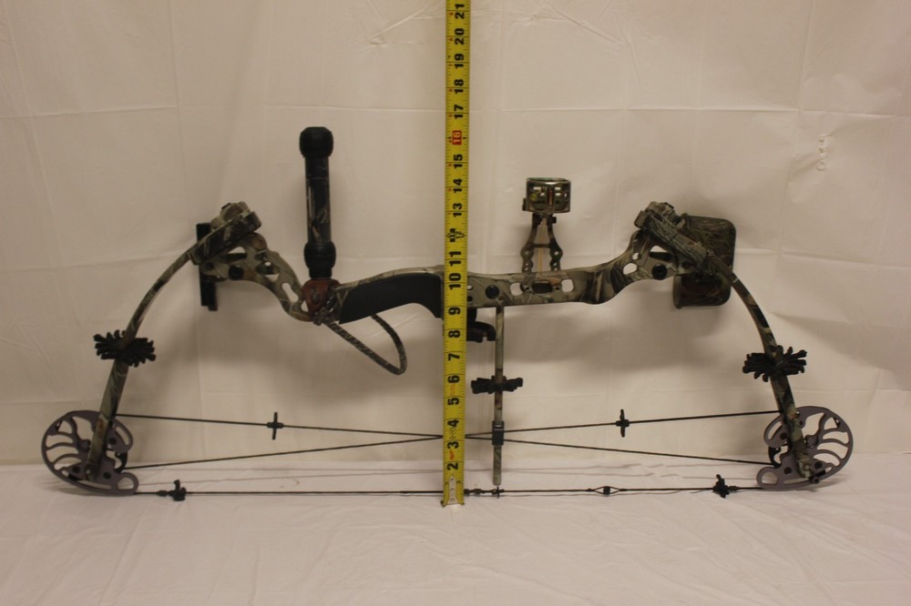Bowtech Tomkat RH Compound Bow 70 LBS Camo