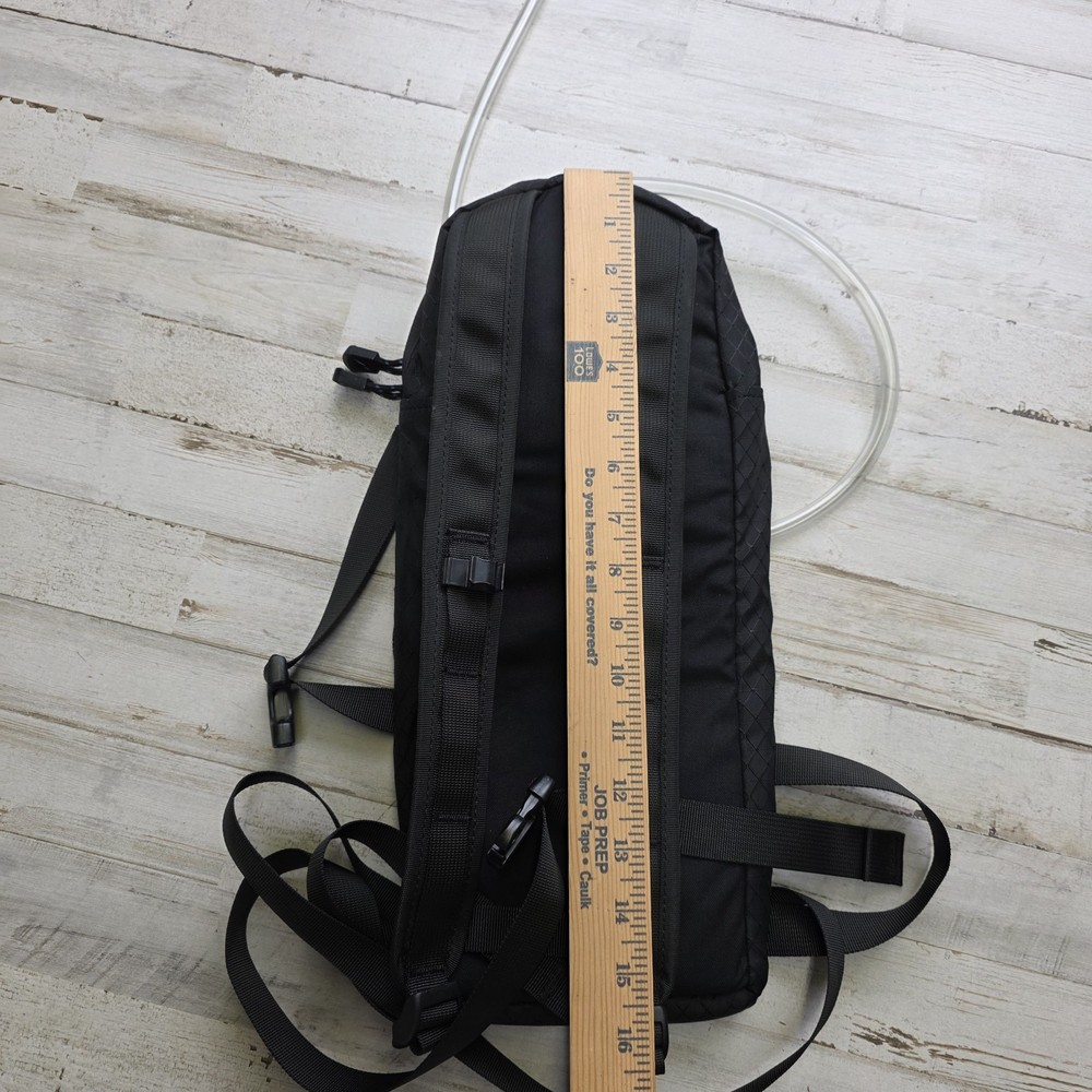 Mountain Equipment Co-op Hydration Pack Backpack Hydration System Camping Hiking