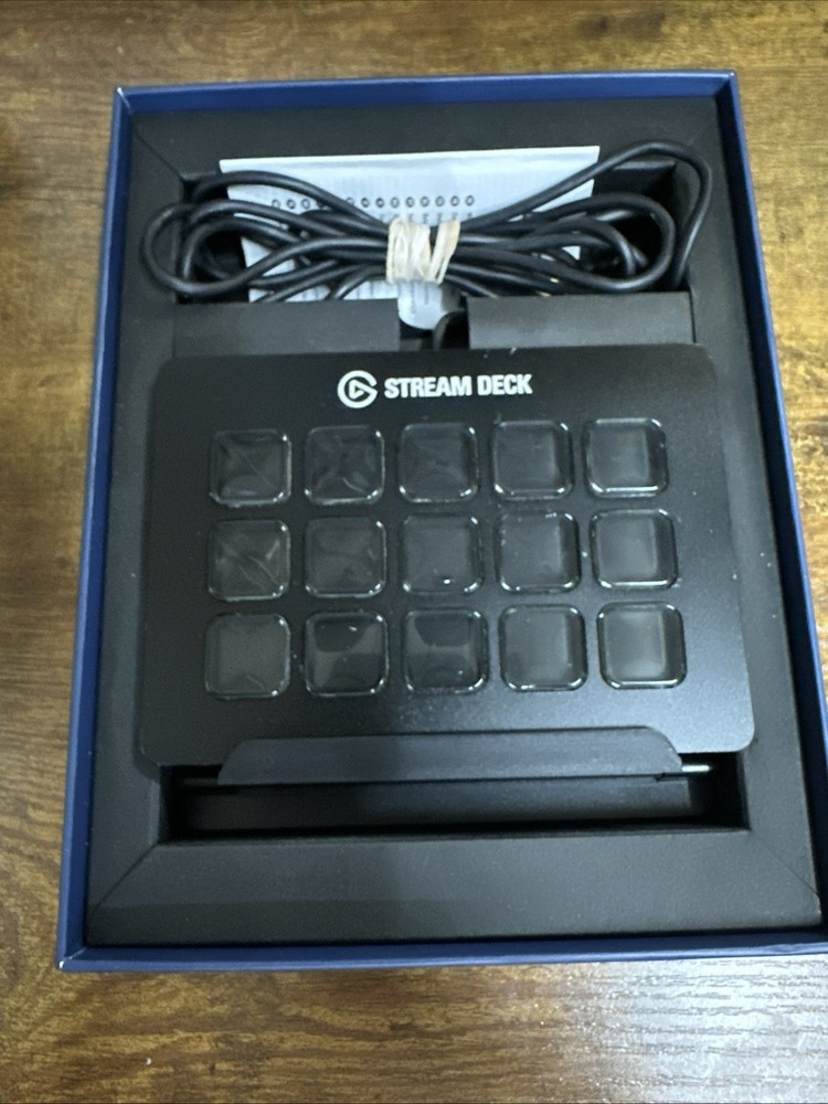 Elgato Stream Deck Live Content Creation Controller - Black, 15 Macro Keys