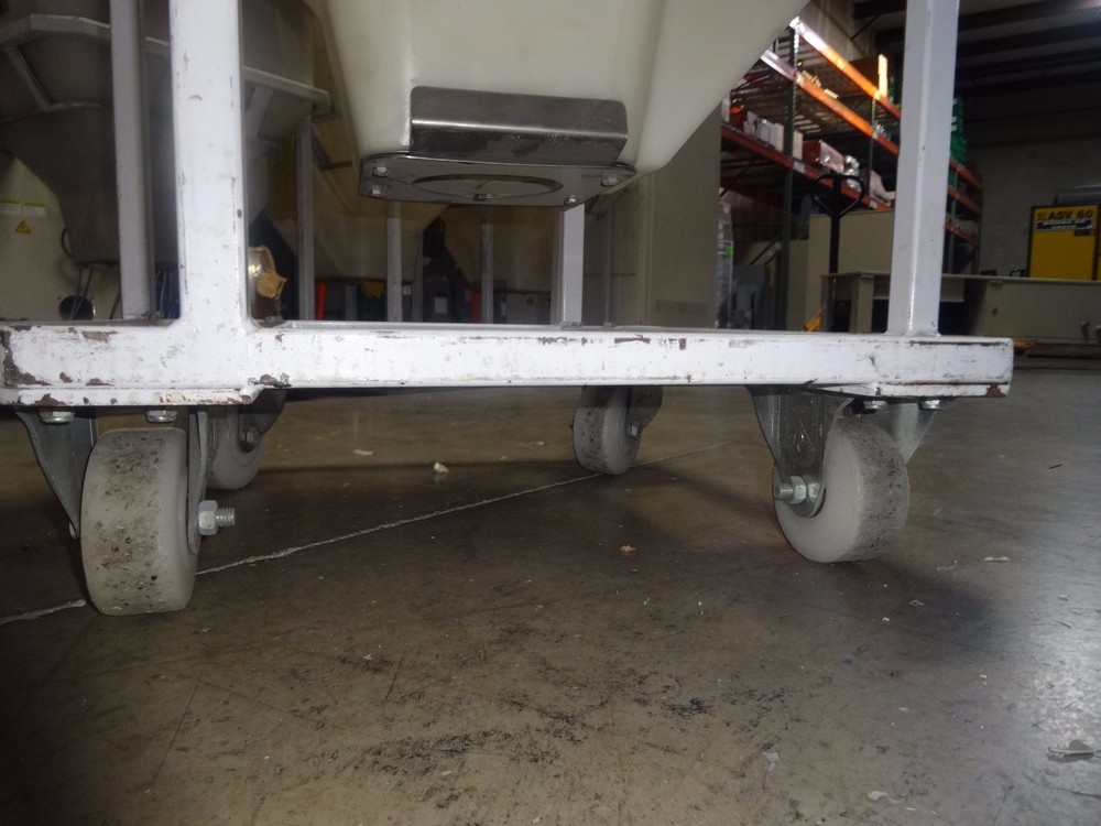 PLASTIC PROCESS EQUIPMENT PLASTIC BINS MOD:MTB175