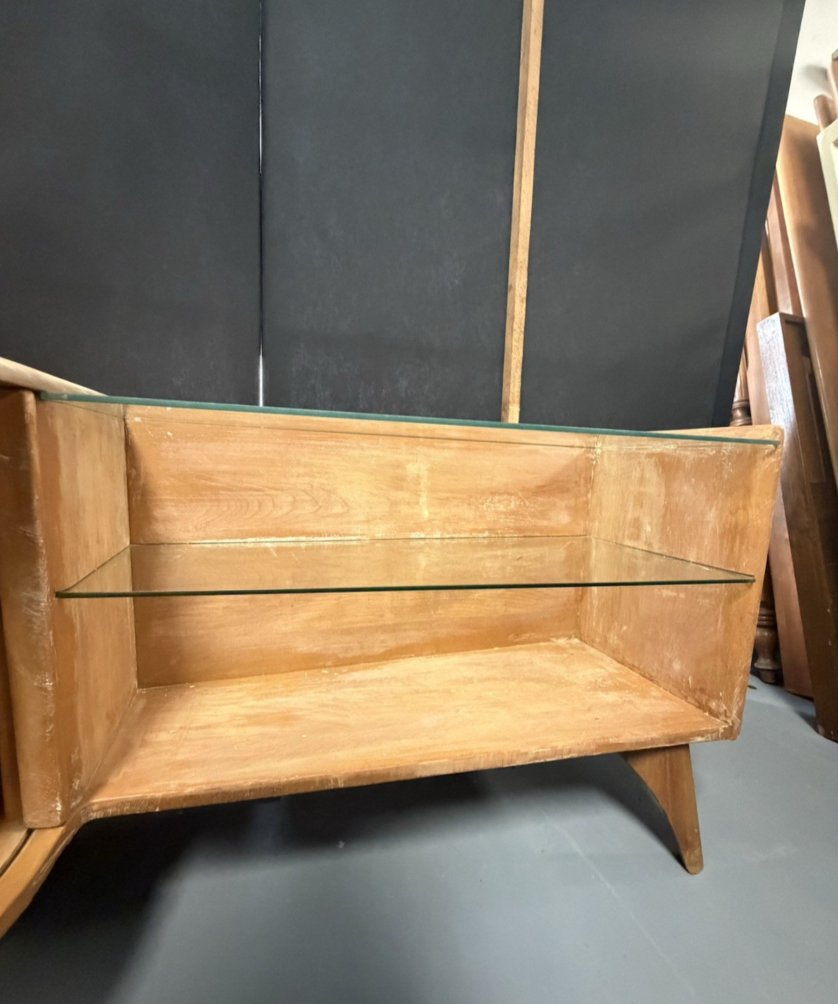 Heywood Wakefield Mid Century Modern Sculptura Vanity & Mirror Needs Refurbish