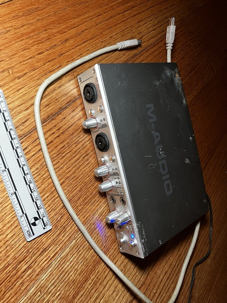 M Audio FireWire 410 interface with power supply