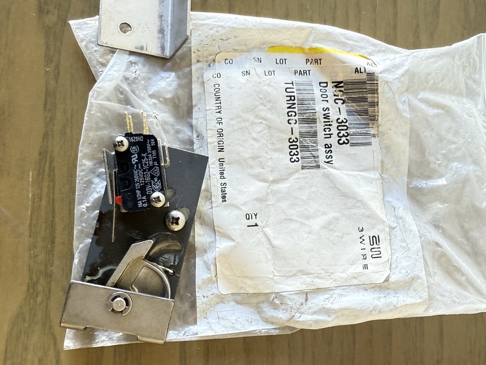 TURBOCHEF NCG-3033 DOOR SWITCH