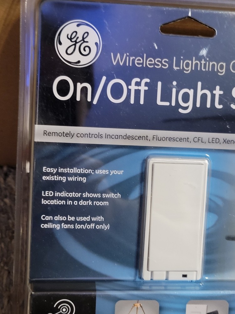 Wireless Light Switch On/Off Control With Smartphone, Model 45637, Open Box