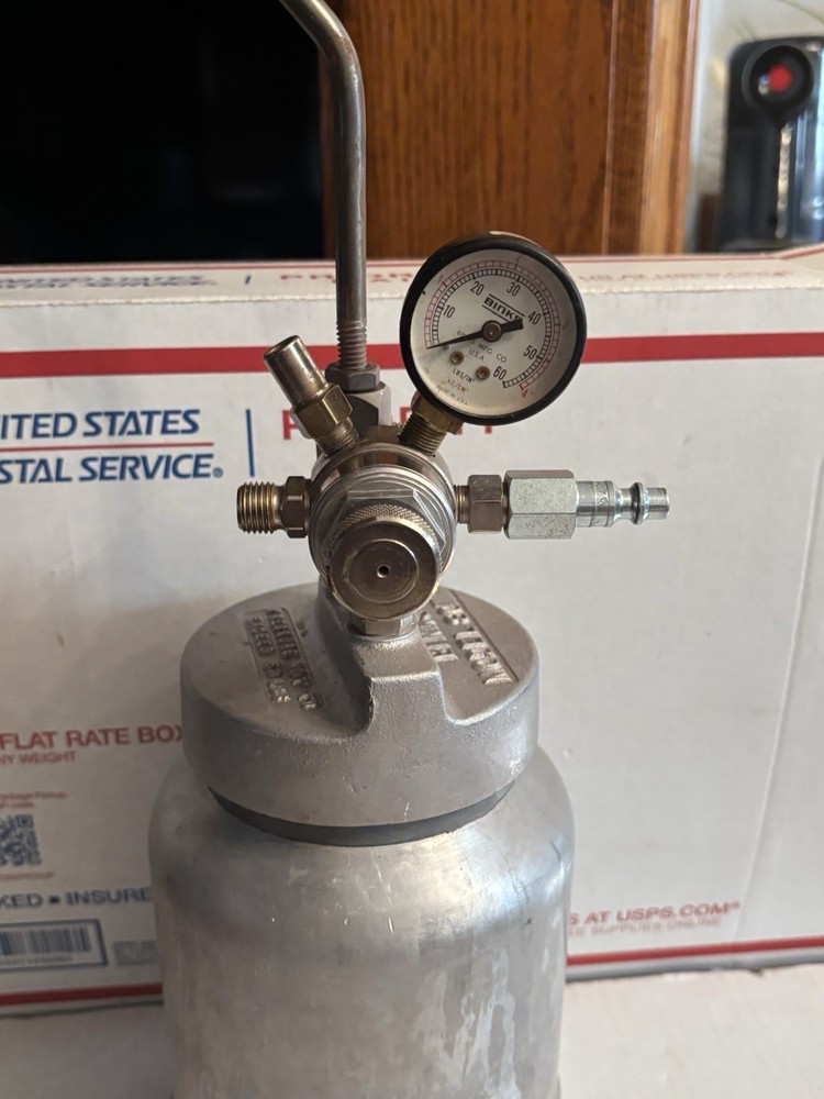 Binks Aluminum Pressure Cup - 80-295