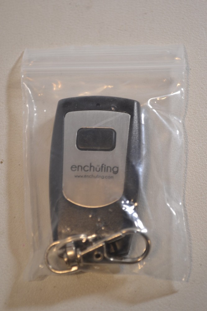 Enchufing Box & Remote