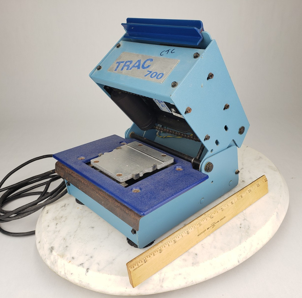 Trac 700 Addressograph 2000 Electric Card Imprinter Embosser Roller Badge Label