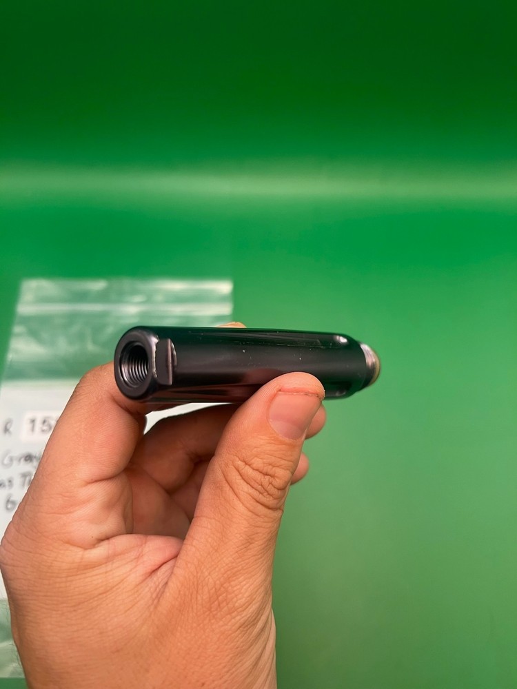 Grey Gas Through Grip