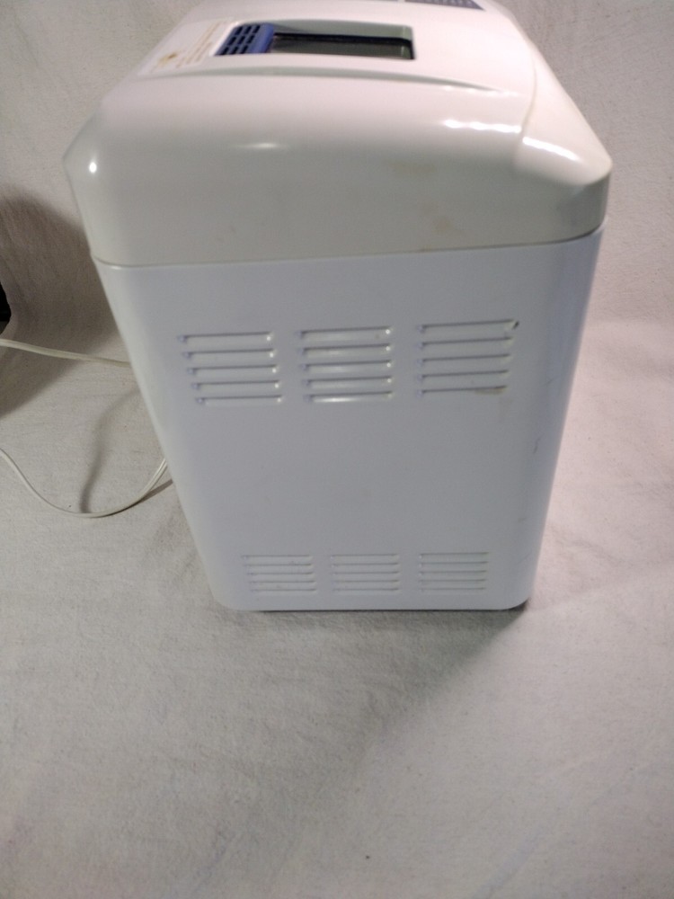 Regal Kitchen Pro Breadmaker Model K6743 Kitchen Appliance Auto Bread Machine