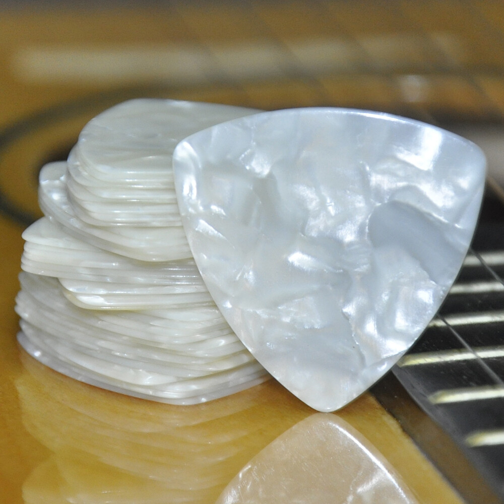 100pcs/lot White Pearl 0.71mm Medium Big Rounded Triangle Celluloid Guitar Picks
