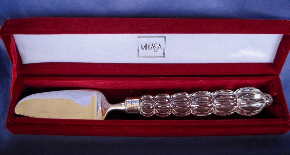 Mikasa Rousseau 2 pc Cake Knife Cheese Server Austria Clear Handle Silver Plate